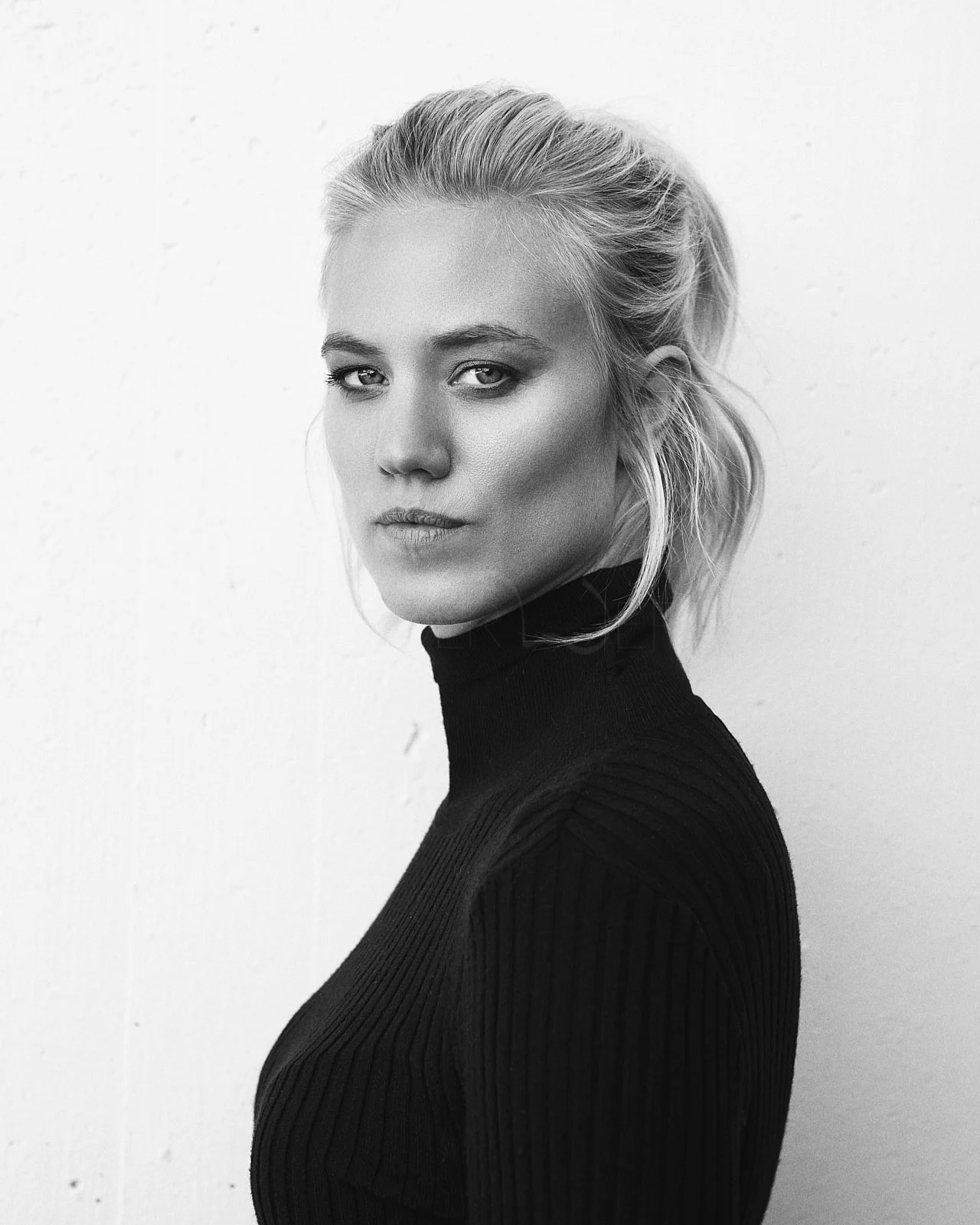 Larissa Marolt Schauspieler Portrait Wien Fotograf Sascha van der Werf