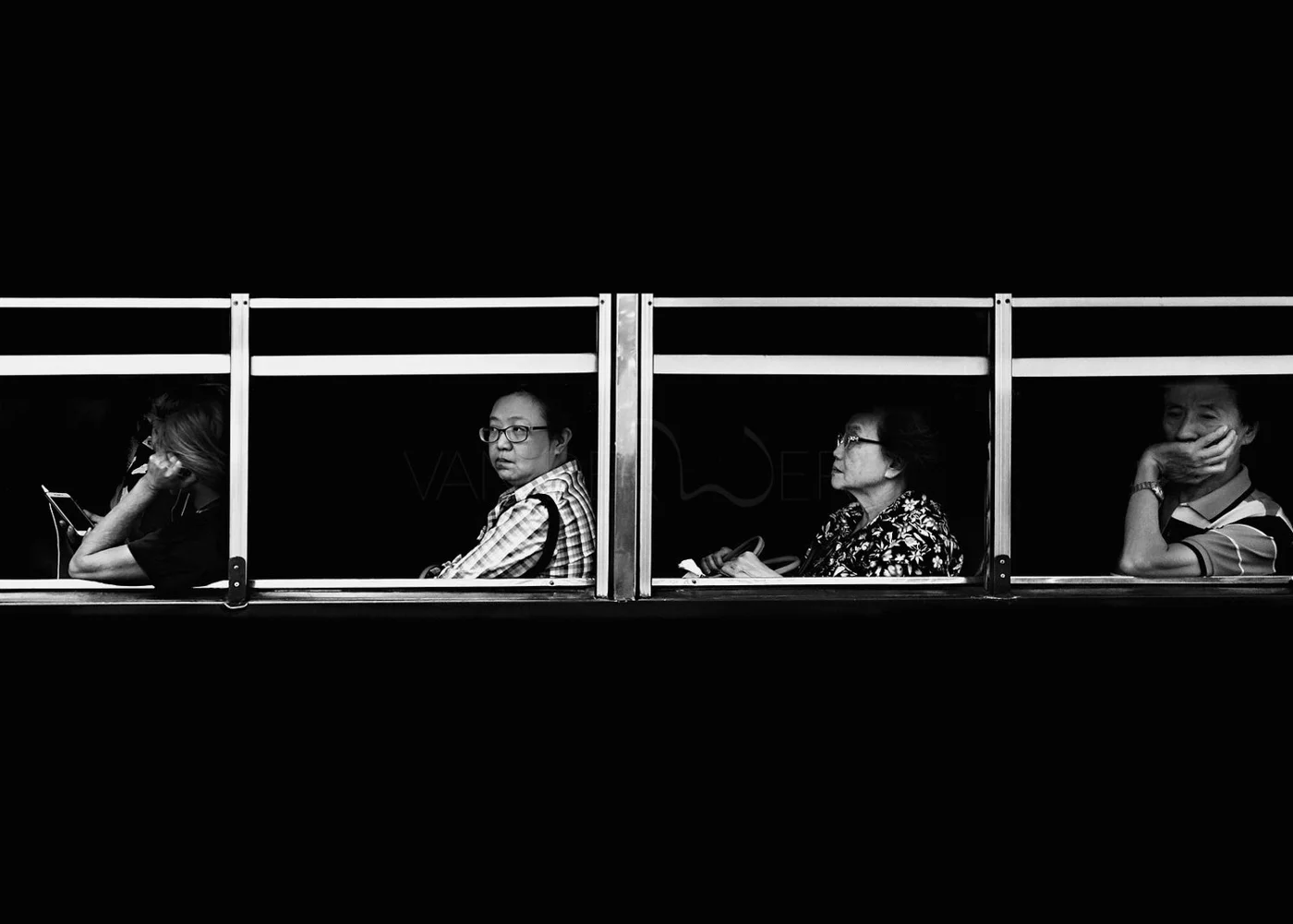 COMMUTERS_WW__SaschavanderWerf_web_ 56.jpg